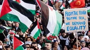 Pro-Palestinian protestors rally in support of Palestinians in Gaza 